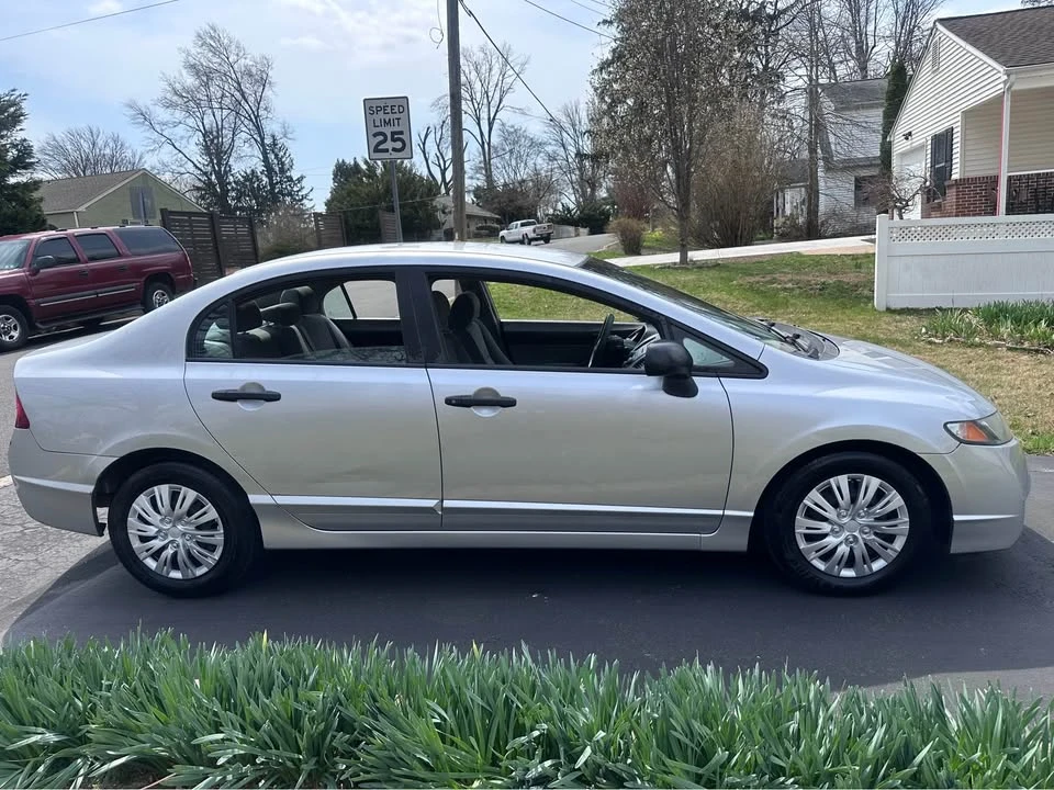 2011 Honda Civic 8th Gen - Image 4 of 14