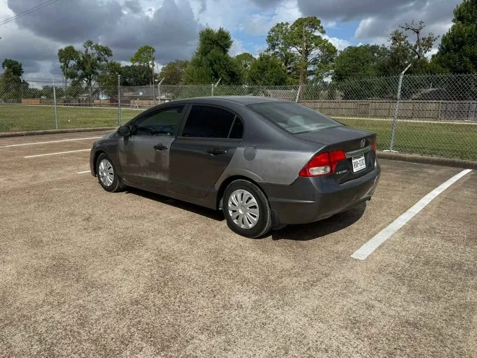 2011 Honda Civic 8th Gen - Image 5 of 16