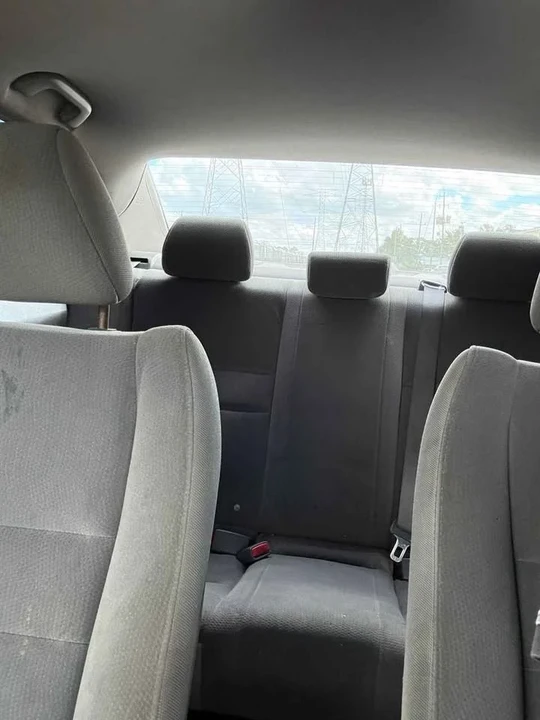 2011 Honda Civic 8th Gen - Image 13 of 16