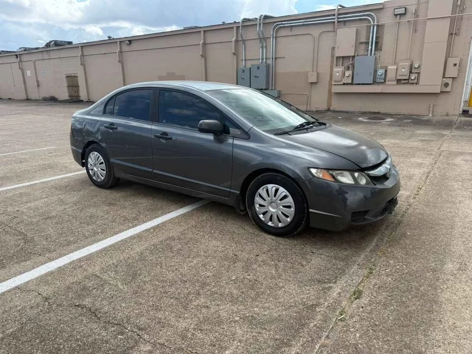 2011 Honda Civic 8th Gen - Image 4 of 16