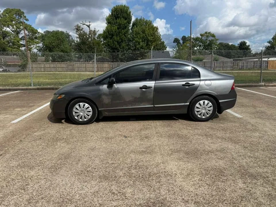 2011 Honda Civic 8th Gen - Image 10 of 16