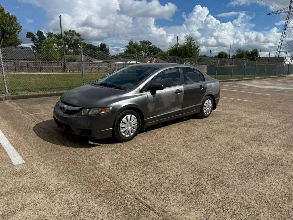 2011 Honda Civic 8th Gen - Image 9 of 16