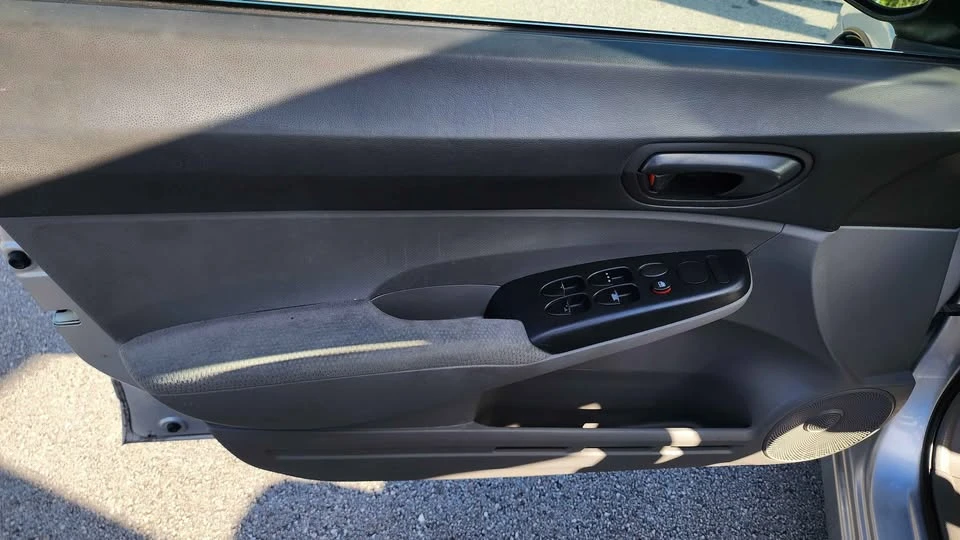 2011 Honda Civic 8th Gen - Image 12 of 19
