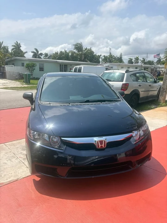 2011 Honda Civic 8th Gen - Image 3 of 8