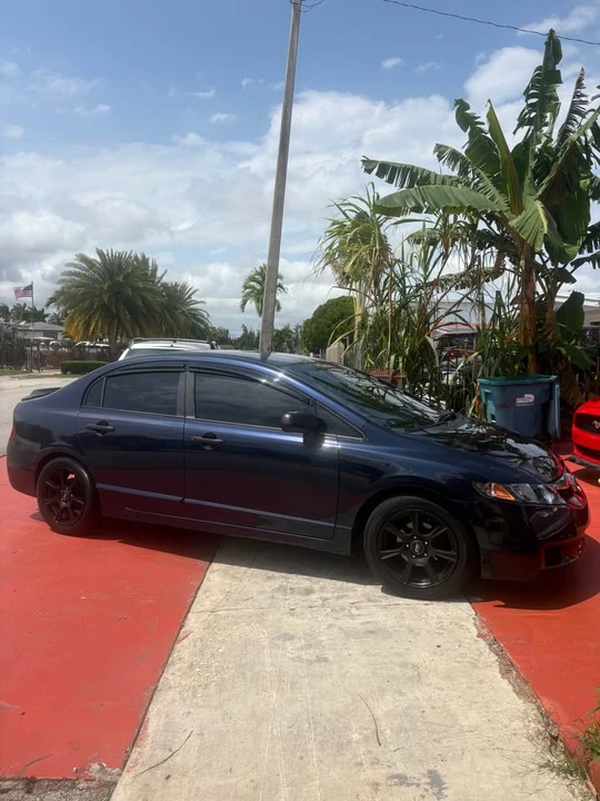 2011 Honda Civic 8th Gen - Image 6 of 8