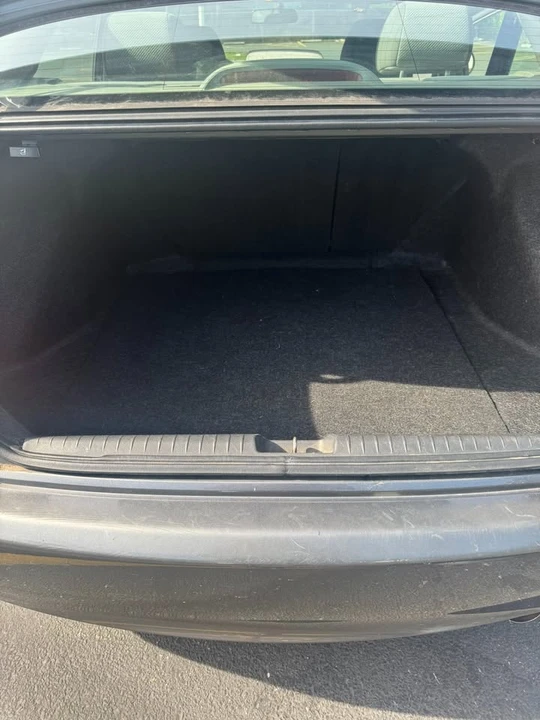 2011 Honda Civic 8th Gen - Image 17 of 17