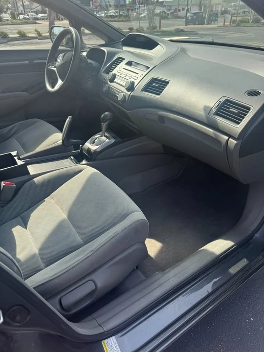 2011 Honda Civic 8th Gen - Image 13 of 17