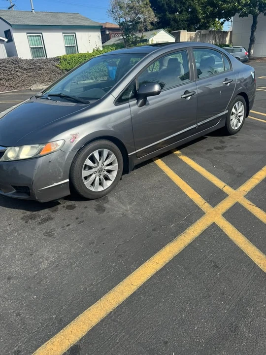 2011 Honda Civic 8th Gen - Image 4 of 17