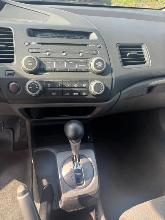 2011 Honda Civic 8th Gen - Image 12 of 17