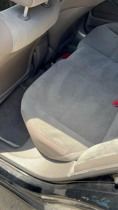 2011 Honda Civic 8th Gen - Image 5 of 6