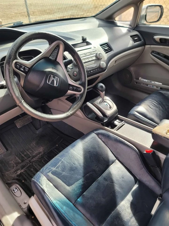 2011 Honda Civic 8th Gen - Image 7 of 11