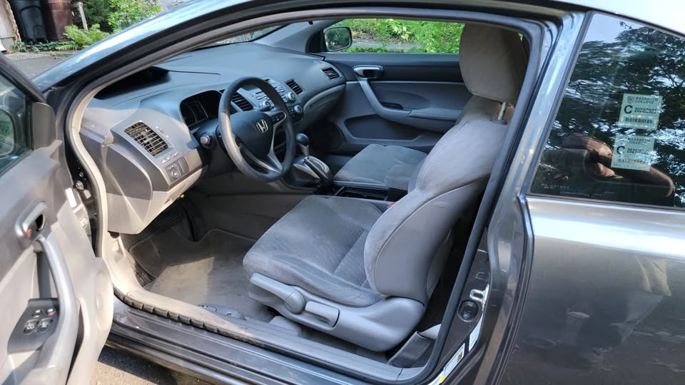 2011 Honda Civic 8th Gen - Image 2 of 13
