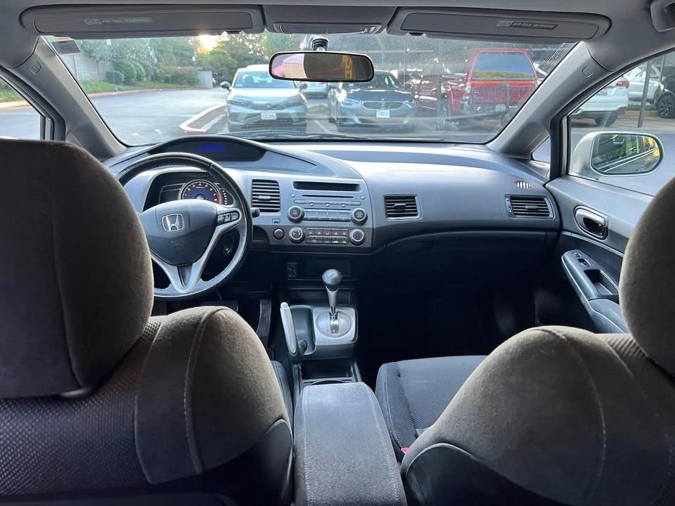 2011 Honda Civic 8th Gen - Image 11 of 17