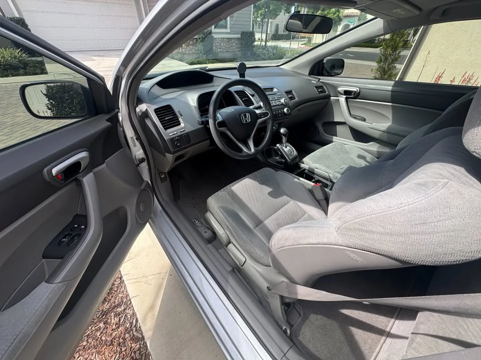 2011 Honda Civic 8th Gen - Image 6 of 13
