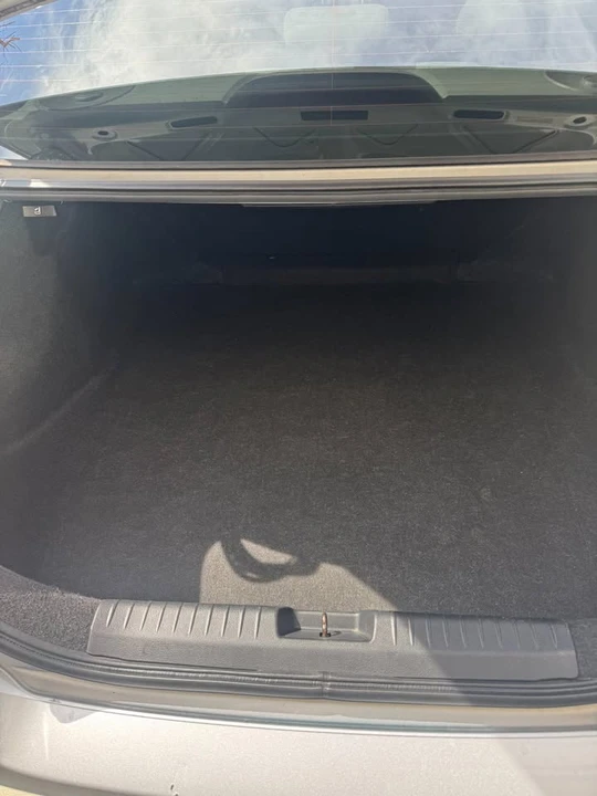 2011 Honda Civic 8th Gen - Image 12 of 13