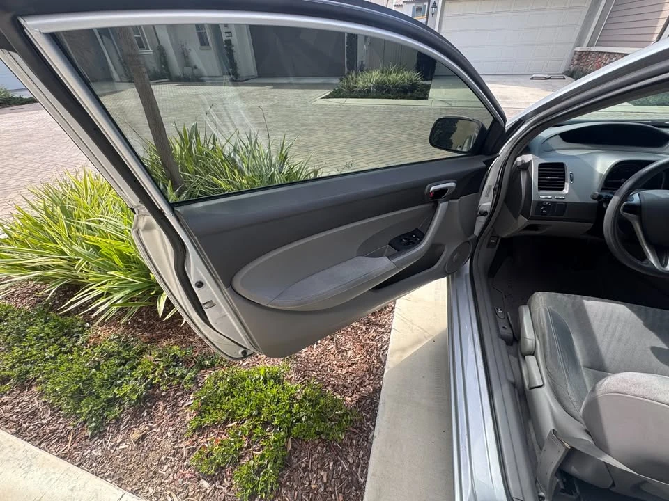 2011 Honda Civic 8th Gen - Image 5 of 13