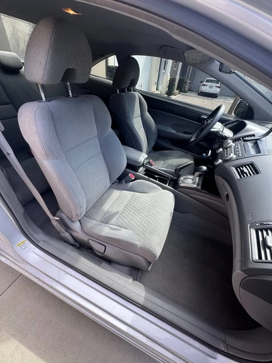 2011 Honda Civic 8th Gen - Image 9 of 13