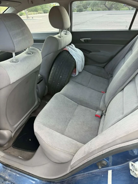 2011 Honda Civic 8th Gen - Image 9 of 13