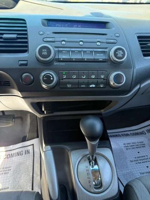 2011 Honda Civic 8th Gen - Image 8 of 19