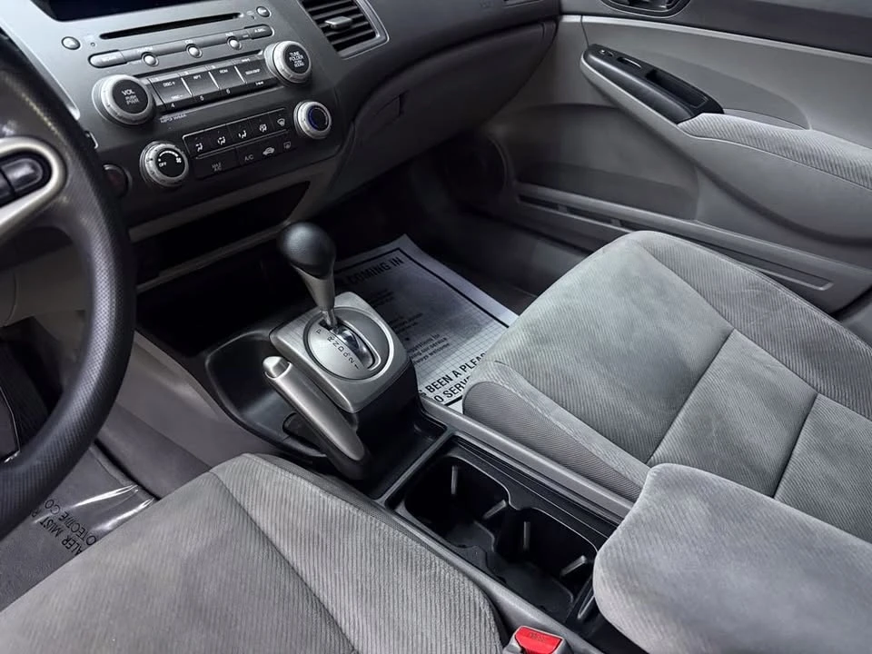 2011 Honda Civic 8th Gen - Image 13 of 20