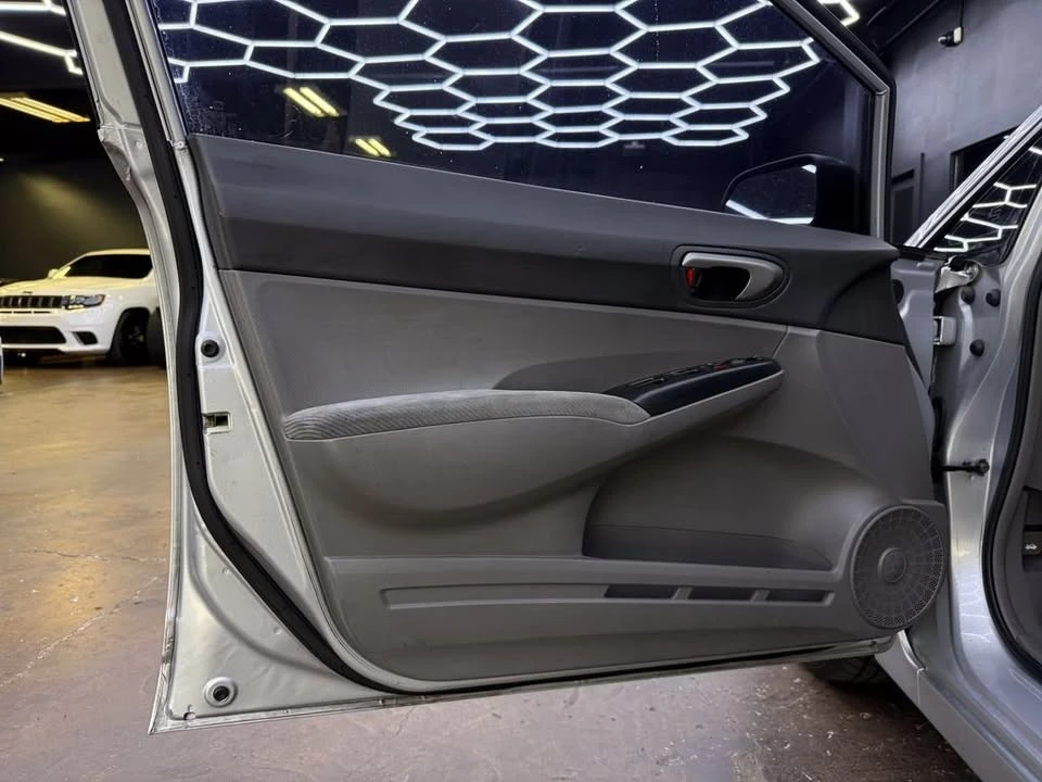 2011 Honda Civic 8th Gen - Image 12 of 20