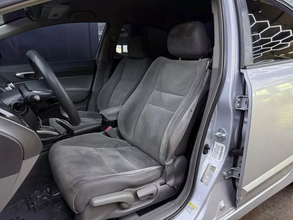 2011 Honda Civic 8th Gen - Image 13 of 19