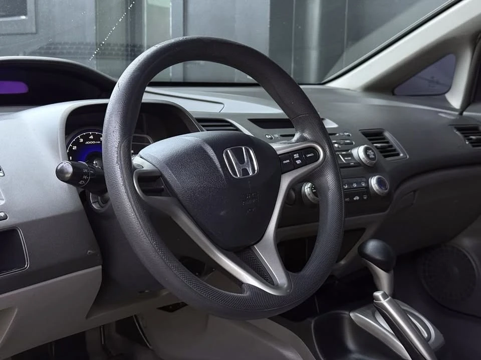 2011 Honda Civic 8th Gen - Image 14 of 19