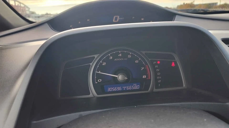 2011 Honda Civic 8th Gen - Image 9 of 9