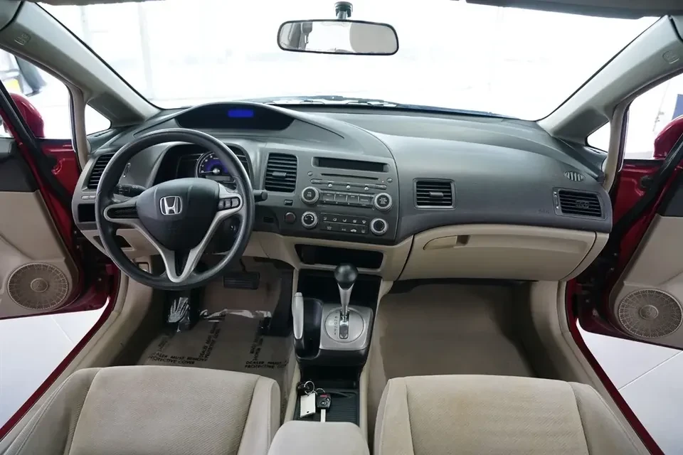 2011 Honda Civic 8th Gen - Image 13 of 18