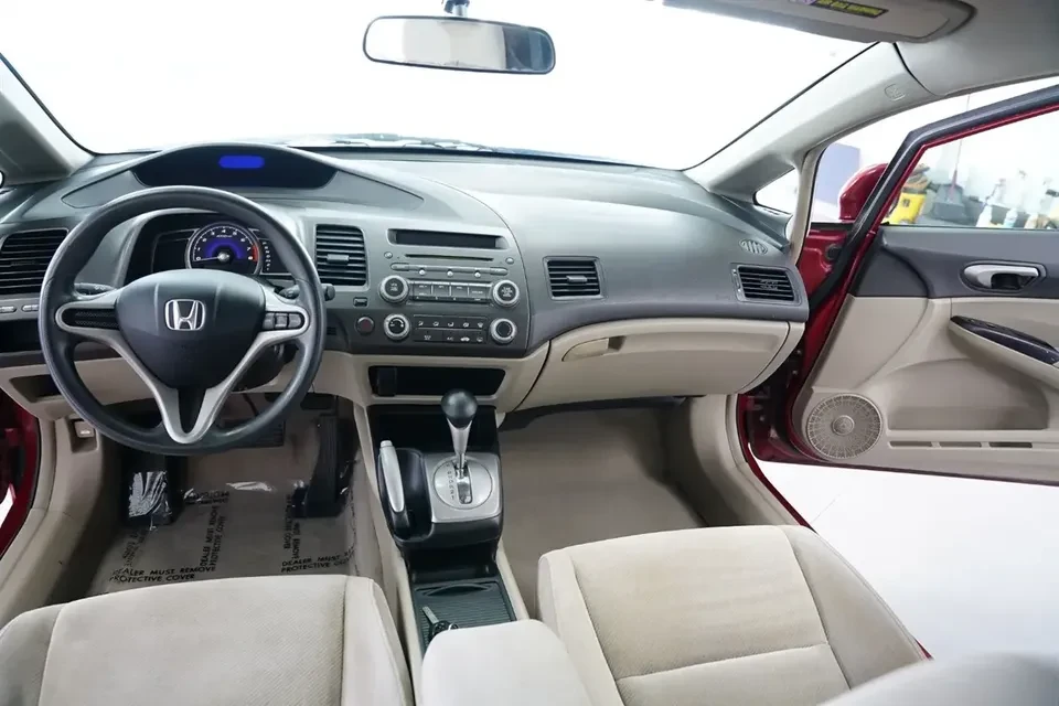 2011 Honda Civic 8th Gen - Image 17 of 18