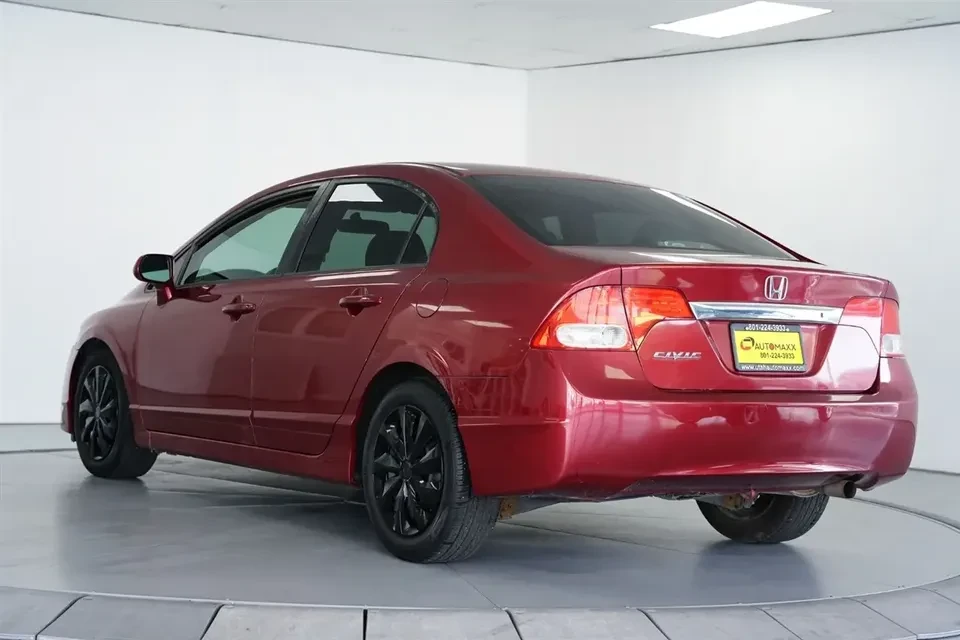 2011 Honda Civic 8th Gen - Image 5 of 18