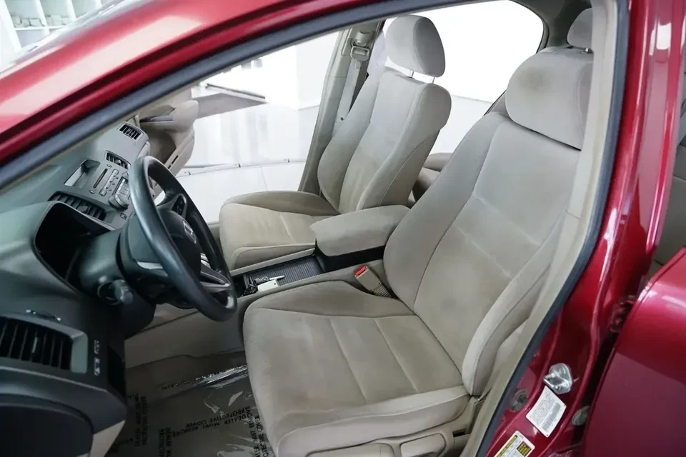 2011 Honda Civic 8th Gen - Image 9 of 18