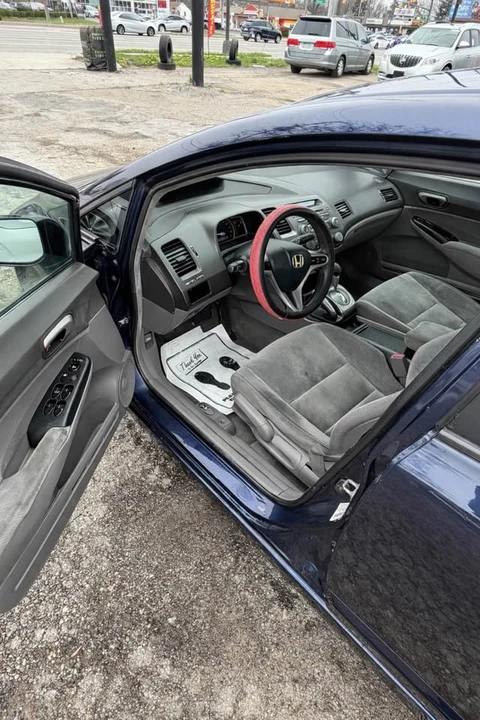 2011 Honda Civic 8th Gen - Image 11 of 14