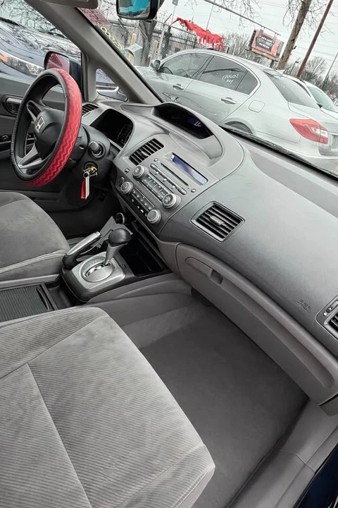 2011 Honda Civic 8th Gen - Image 10 of 16