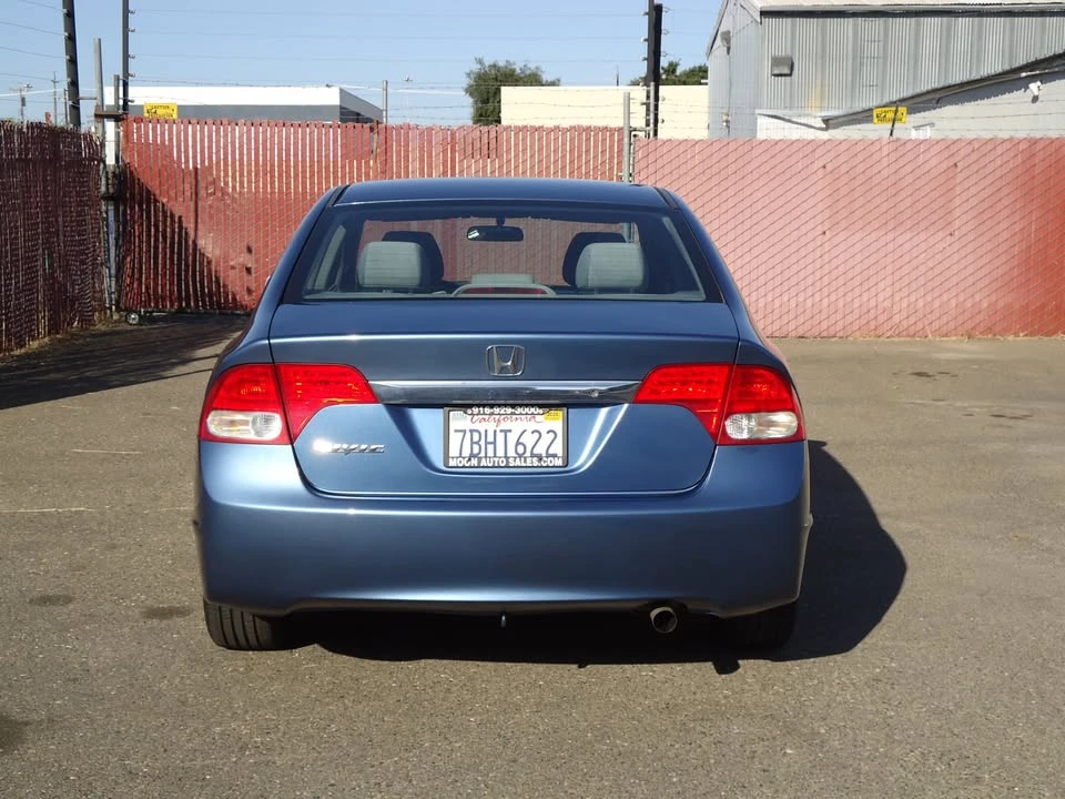 2011 Honda Civic 8th Gen - Image 4 of 17