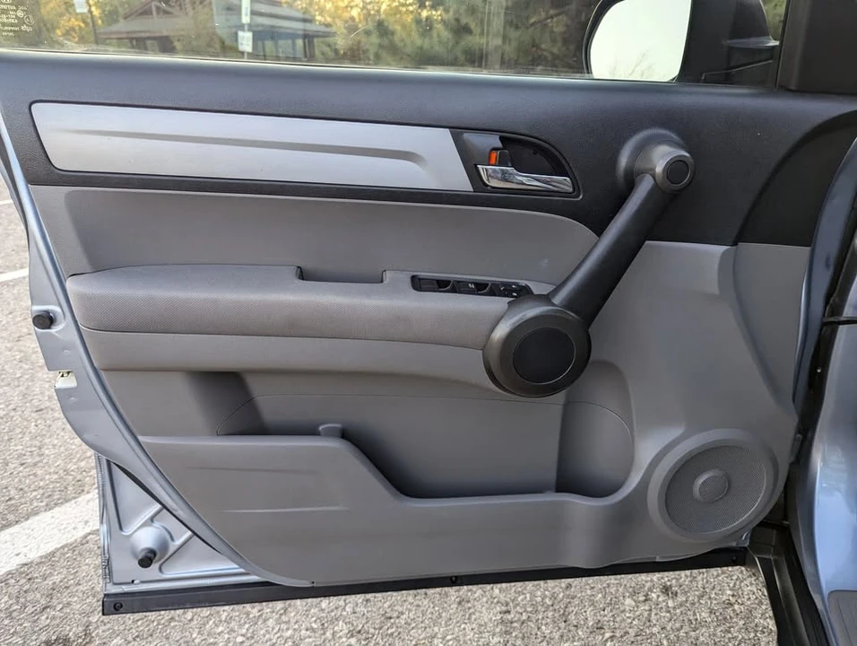 2011 Honda CR-V 3rd Gen - Image 9 of 15
