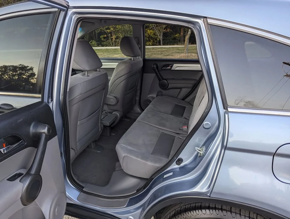 2011 Honda CR-V 3rd Gen - Image 11 of 15