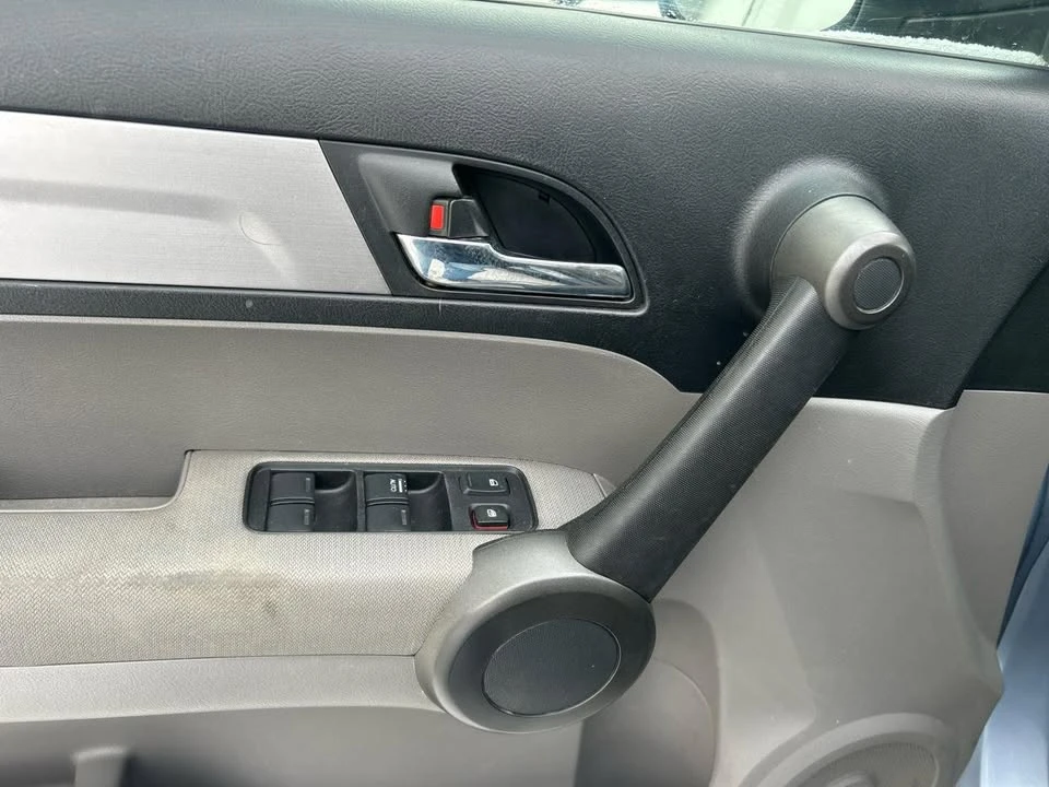 2011 Honda CR-V 3rd Gen - Image 8 of 17