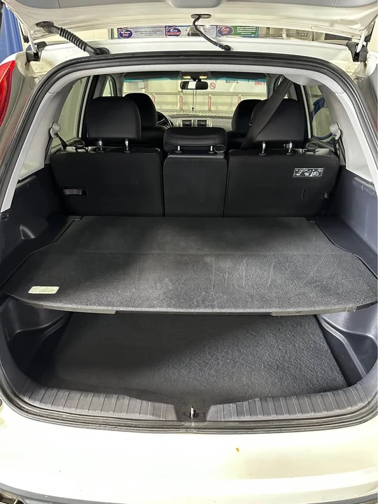 2011 Honda CR-V 3rd Gen - Image 13 of 18