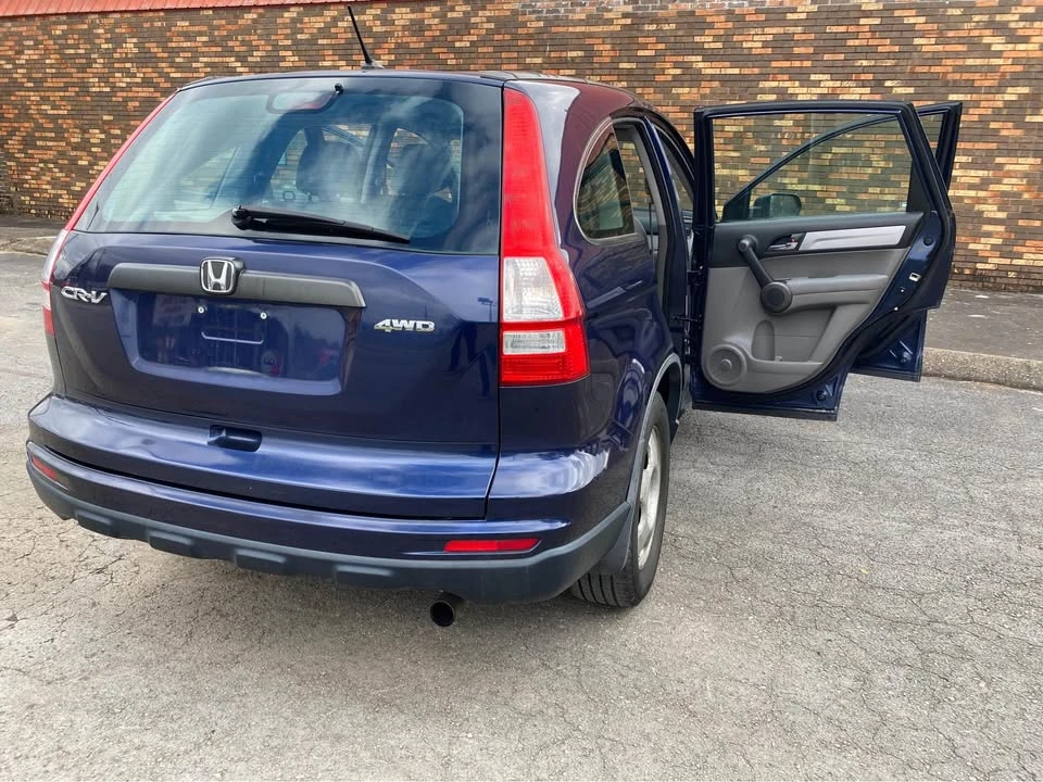 2011 Honda CR-V 3rd Gen - Image 2 of 17