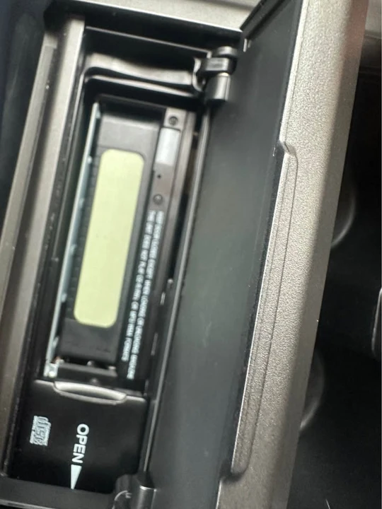 2011 Honda CR-V 3rd Gen - Image 12 of 18