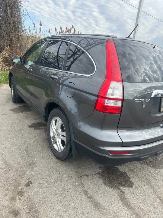 2011 Honda CR-V 3rd Gen - Image 3 of 18