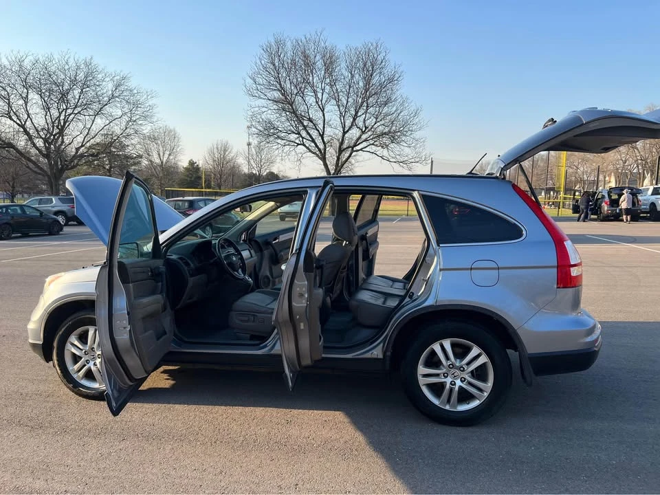 2011 Honda CR-V 3rd Gen - Image 10 of 19