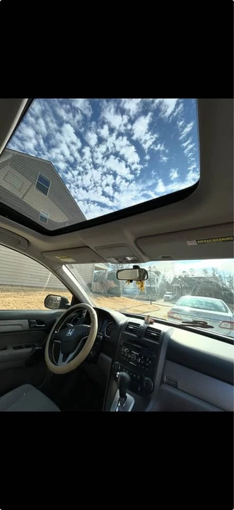 2011 Honda CR-V 3rd Gen - Image 4 of 8