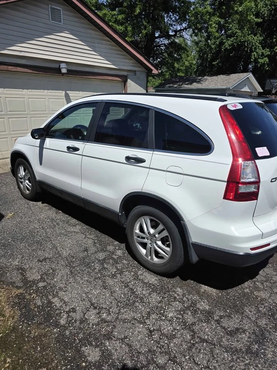2011 Honda CR-V 3rd Gen - Image 4 of 6