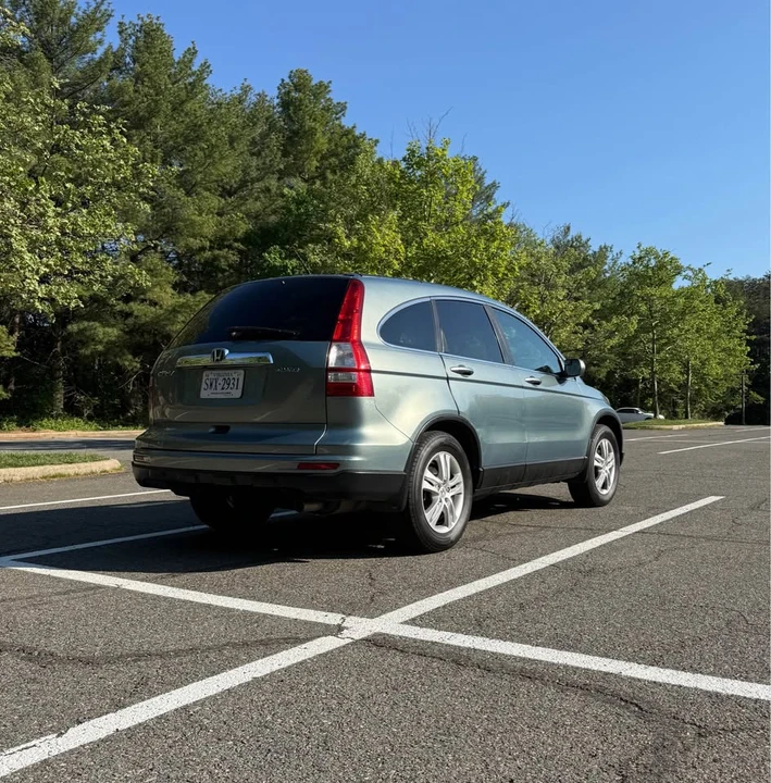 2011 Honda CR-V 3rd Gen - Image 2 of 14