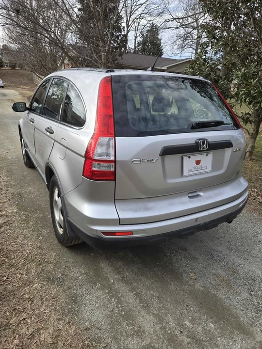2011 Honda CR-V 3rd Gen - Image 2 of 14