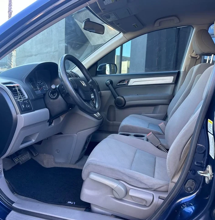 2011 Honda CR-V 3rd Gen - Image 6 of 10