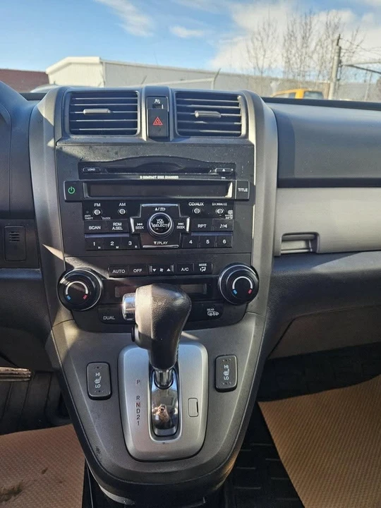 2011 Honda CR-V 3rd Gen - Image 3 of 8