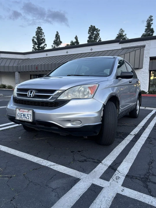 2011 Honda CR-V 3rd Gen - Image 2 of 12